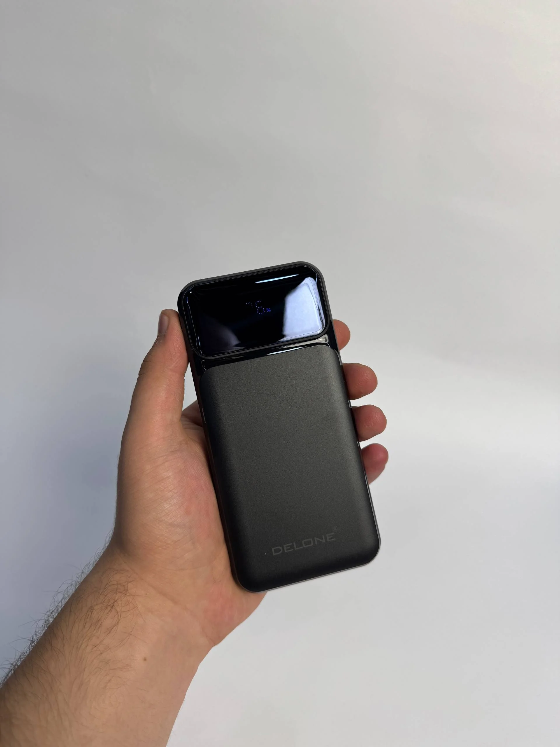 DELONE Brick Power 30000mAh 22.5W Fast Charging Power Bank — 2/4