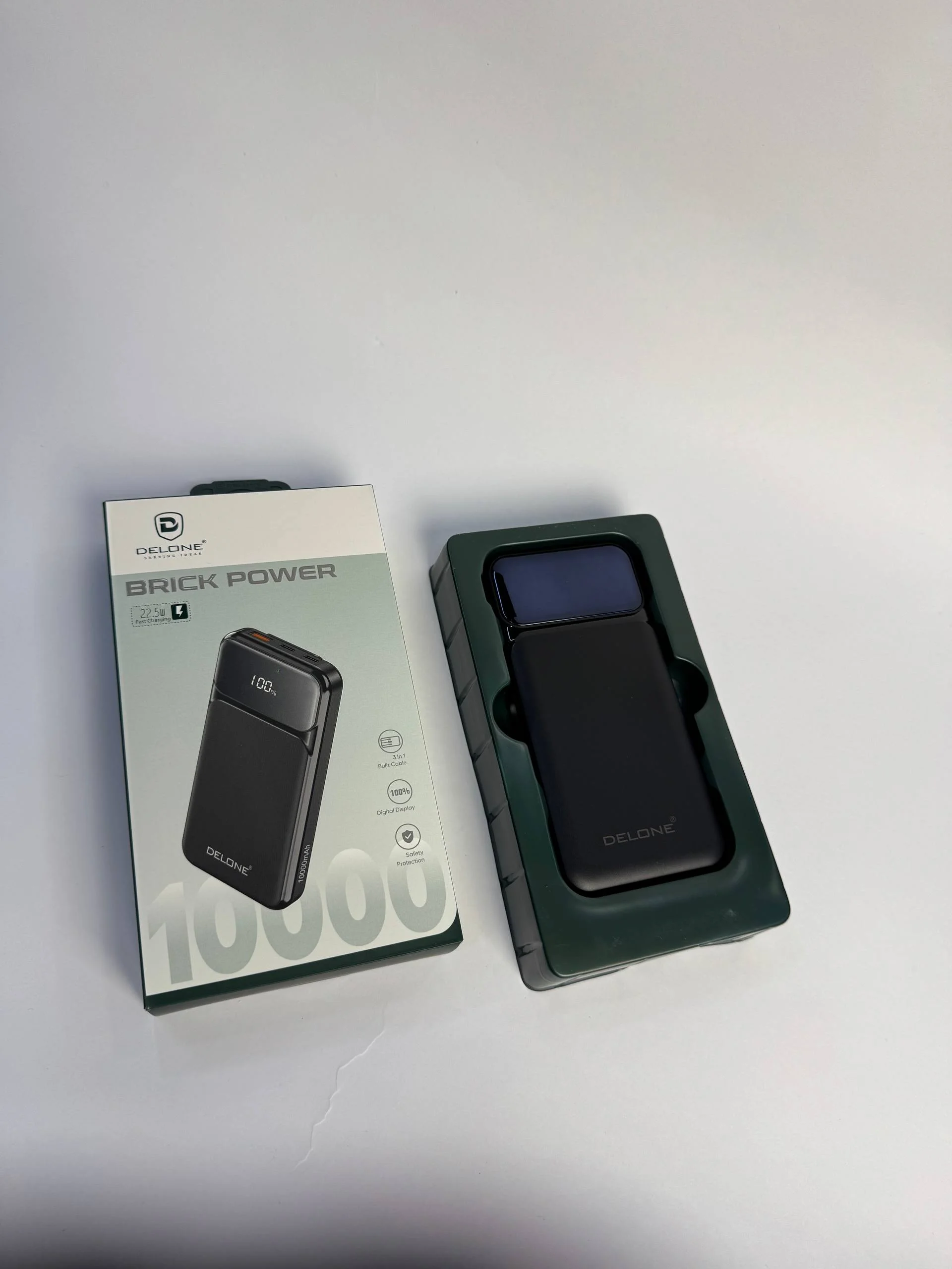 DELONE BRICK POWER 10000mAh – 22.5W Fast Charging Power Bank (Built-in Cable) — 1/4