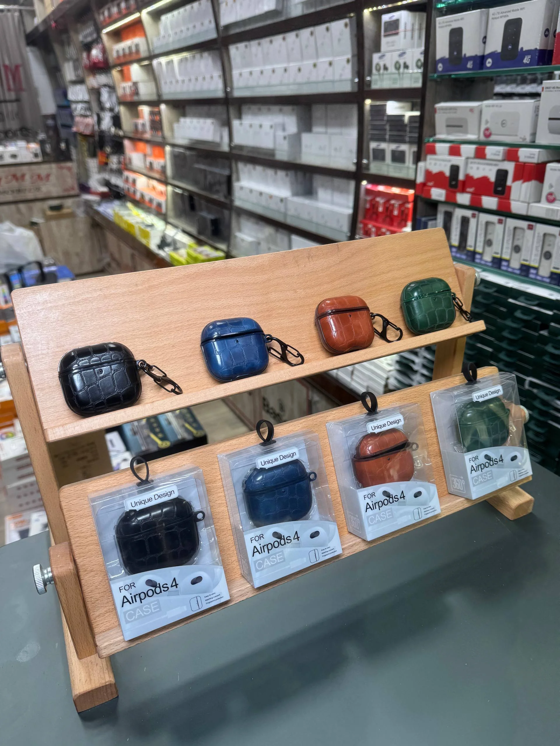 Koja Premium AirPods 2:2 / AirPods 3 / AirPods Pro 2 / AirPods 4 uchun Teri Himoya Chexoli – Premium Leather Case, Zarbaga Chidamli
