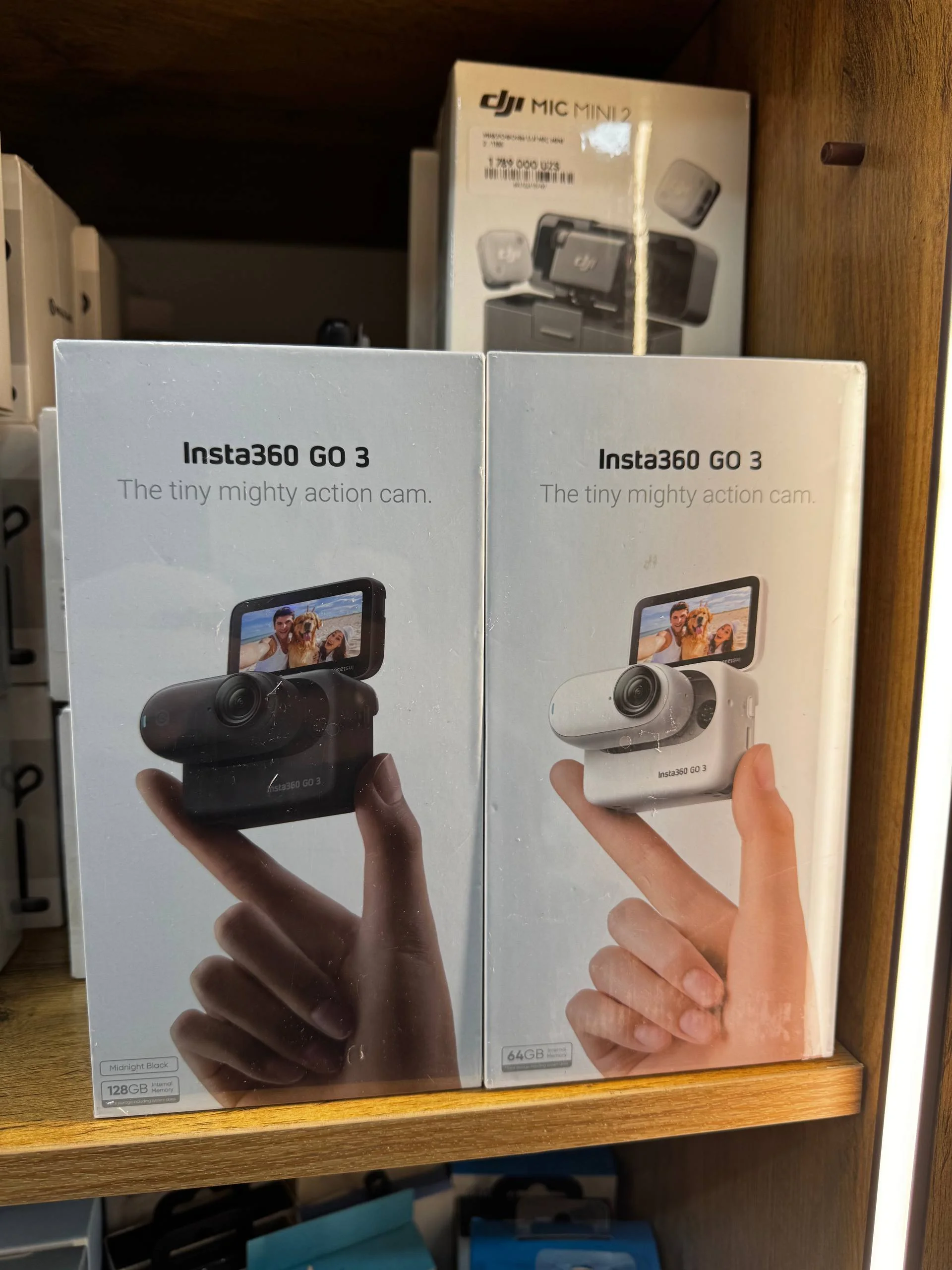 Ekshn kamera Insta360 GO 3 — Mini aksiya kamera, 2K video, stabilizatsiya, vlog va sport uchun kamera — Insta 360