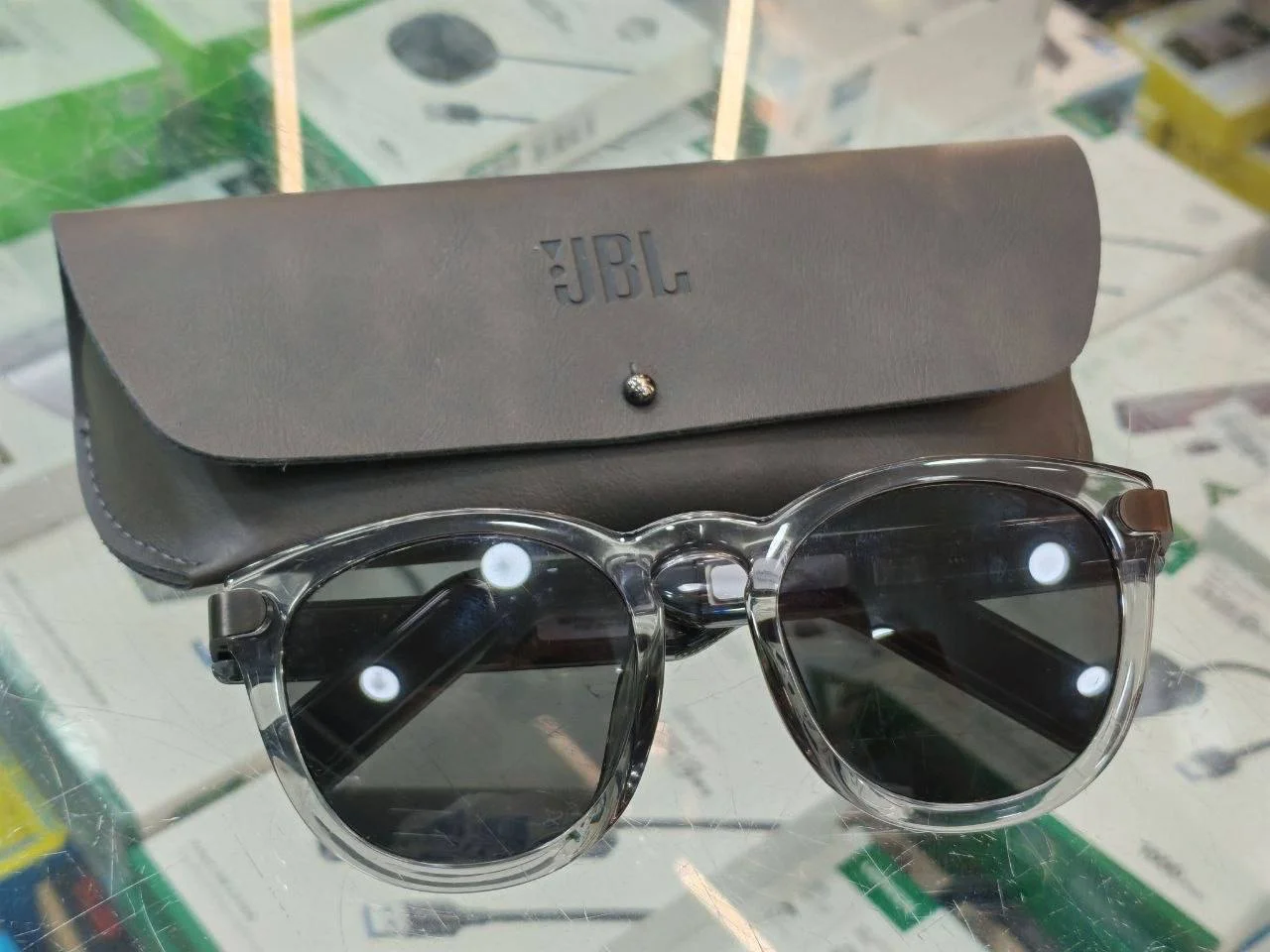 JBL Audio Ko‘zoynaklari (Smart Audio Glasses) — O‘rnatilgan dinamikli aqlli ko‘zoynak — JBL