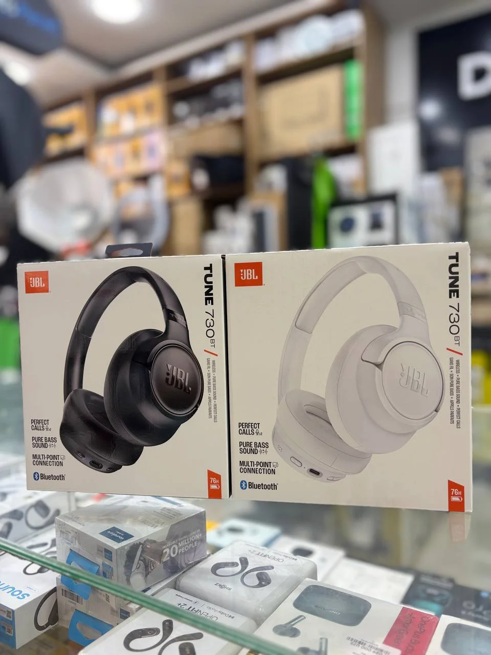 Simsiz naushnik JBL Tune 730BT — Bluetooth 6.0, JBL Pure Bass, 76 soat batareya, mikrofonli Over-Ear quloqchin — JBL