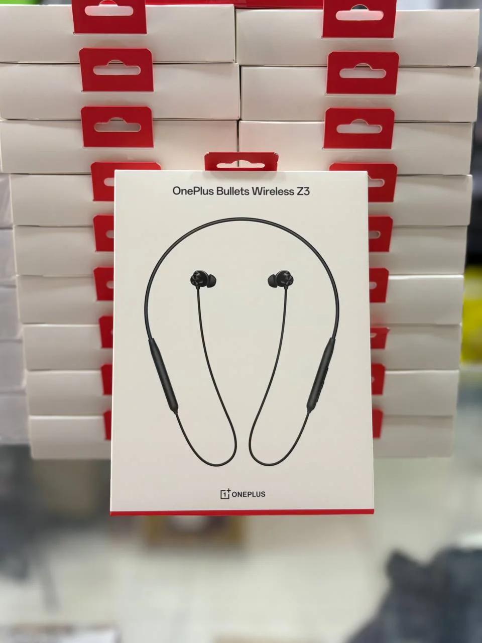 OnePlus Bullets Wireless Z3 — Bo‘yinga taqiladigan simsiz quloqchinlar