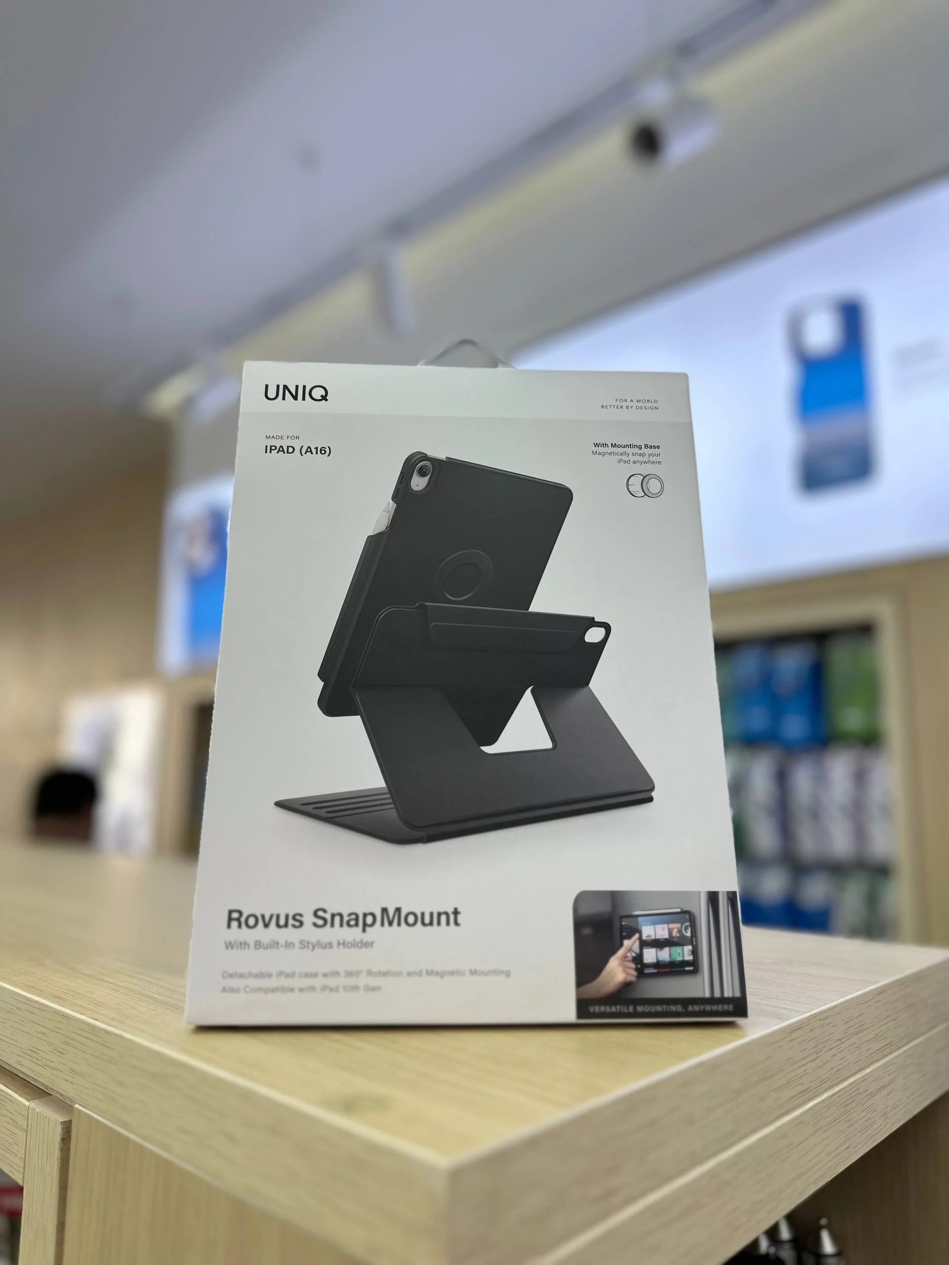 iPad A16 uchun Uniq orginal Himoya G'ilofi Apple Pencil Holder bilan — Black