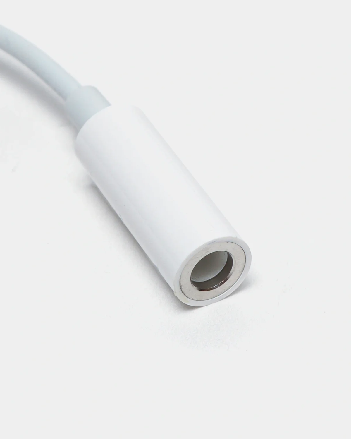Perexadnik Apple USB-C to Headphone Jack Adapter (MU7E2AM/A) — 8/10